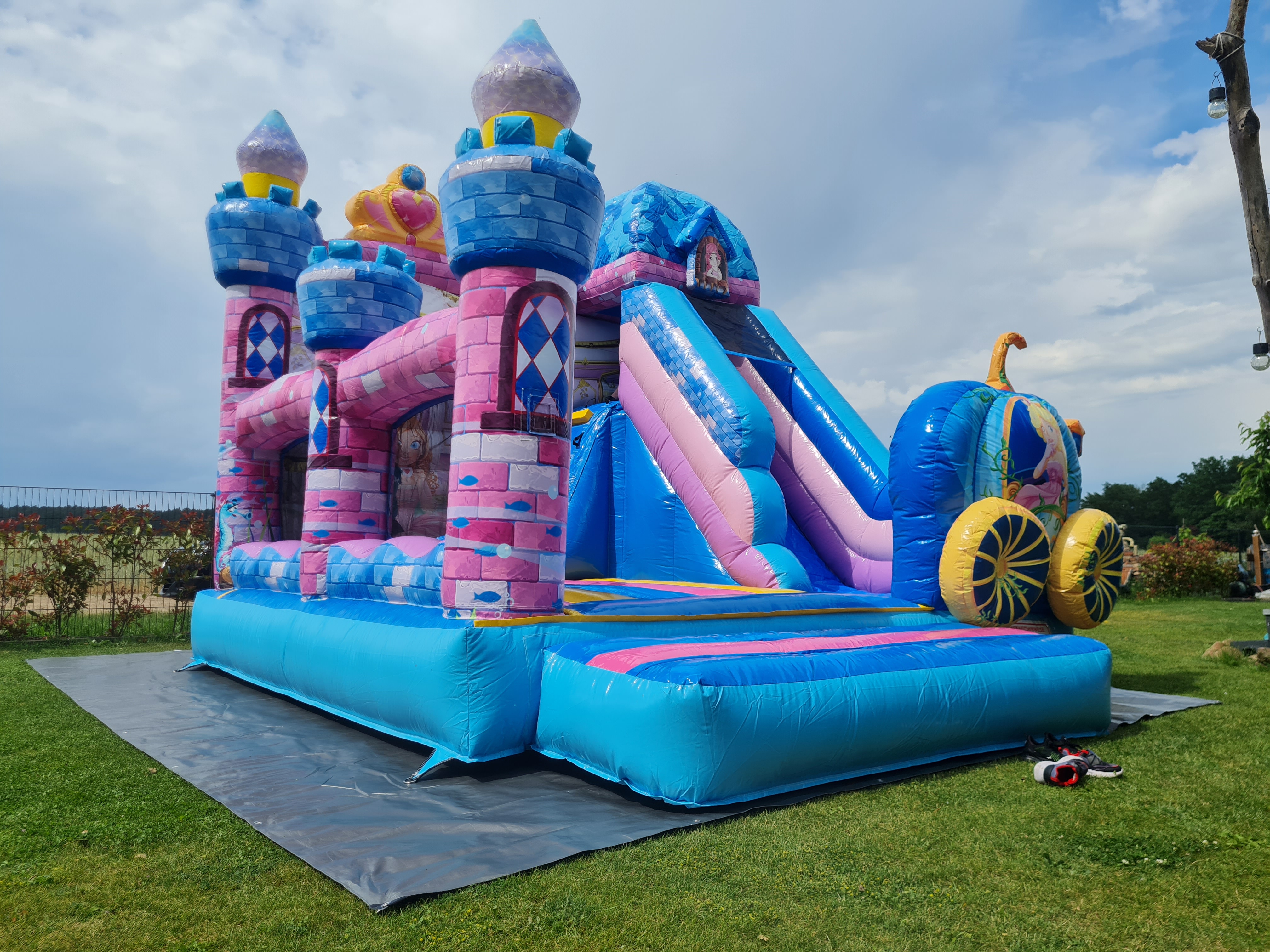 Hüpfburg T-Rex mit Rutsche